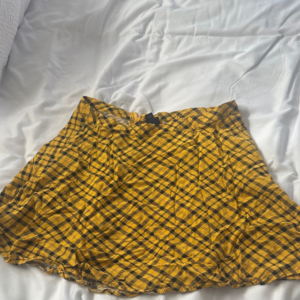 Girls yellow plaid skirt
